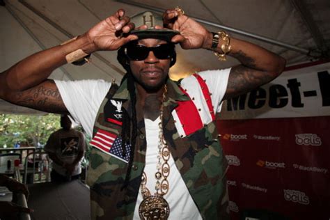 I do not own any of the material in this video. 2 Chainz Birthday Song ft. Kanye West Video