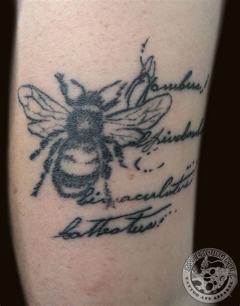 Bee With Script Done By Chris Campbell Ascendingkoi Calgarytattoos