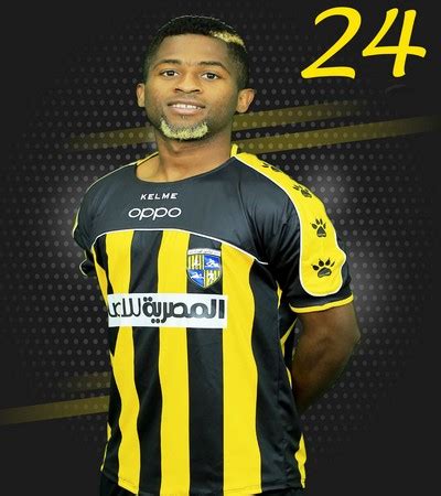 مباراة طلائع الجيش vs المقاولون العرب 4 5 الجولة 33 الدوري المصري 2017 2018. لاعبي الفريف الأول | نادى المقاولون العرب الرياضى