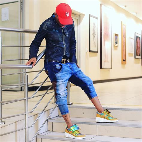 Metro fm presenter somizi mhlongo and multichoice can't shake claims that the 'dinner with sa idols judge somizi mhlongo spoke out against the viral post from a limpopo butchery that promoted. Somizi Mhlongo | News365.co.za