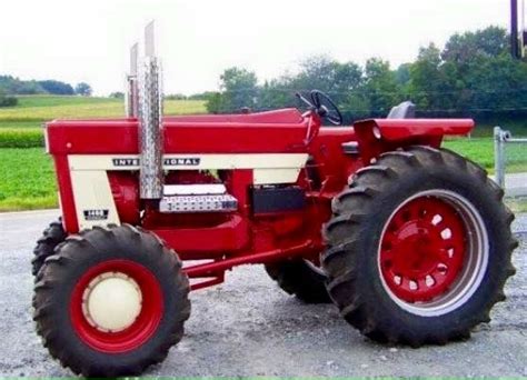 Ih 1468 V 8 Fwd Vintage Tractors International Harvester Tractors