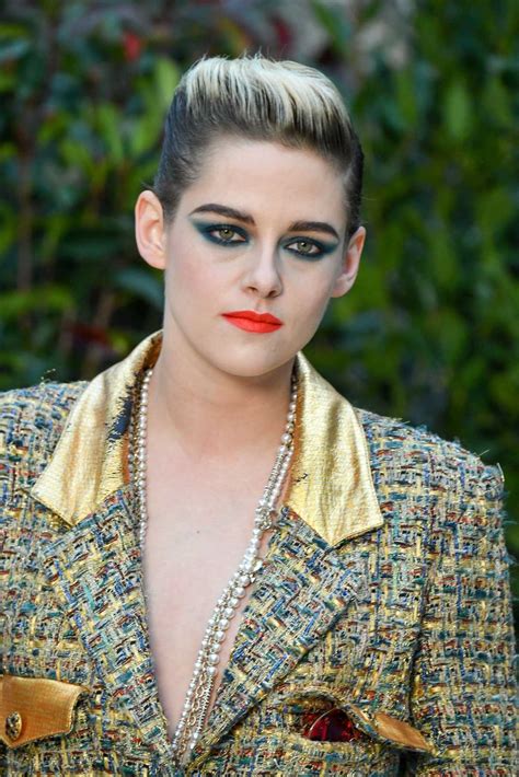 Kristen Stewart Attends 2019 Chanel Show During The Paris Fashion Week