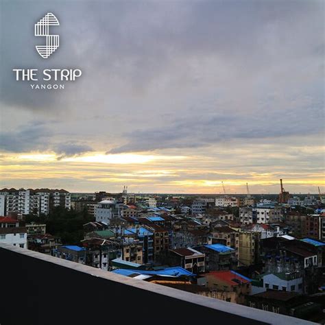 The Strip Yangon Rooftop Bar Yangon Rangoon Menu Prices And Restaurant Reviews Tripadvisor