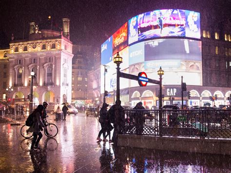 Uk Weather Heavy Rain And Strong Gales Expected In Wettest Winter
