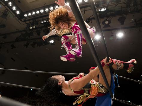 Japans Women Wrestlers Fight To Win The Independent