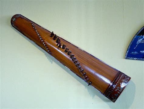 Vietnamese Musical Instruments Dan Tranh 16 String Zithe Flickr