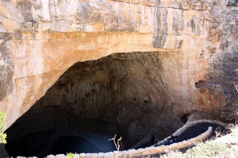 The Natural Entrance Picture Of Carlsbad Caverns Natural Entrance