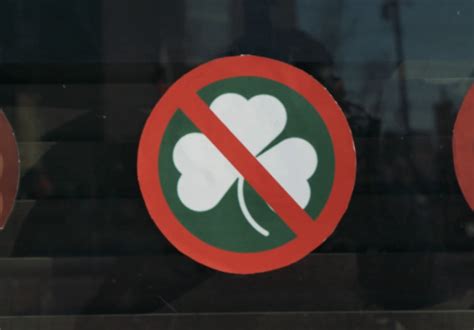 A Pub That Refused To Serve Irish People Popped Up For St Patricks Day
