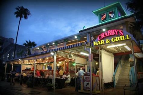 Crabbys Beachwalk Bar And Grill Clearwater Beach Fl Clearwater Beach
