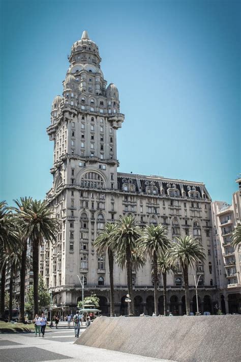 Salvedad O Salvo Palace De Palacio En Montevideo Uruguay Amer Del Sur