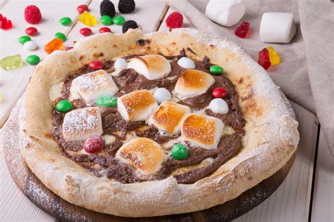 Smoked Dessert Pizza Recipe By Masterbuilt Fan Submission Desserts Dessert Pizza Recipes