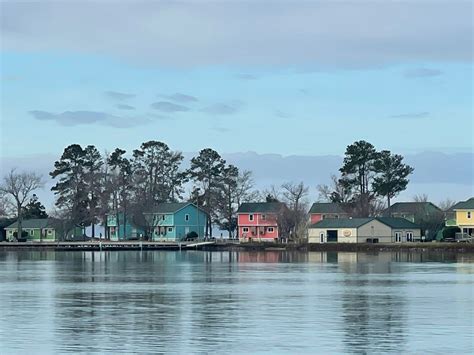 Ultimate Guide To Military Beach Cottages And Waterfront Cabins Poppin Smoke