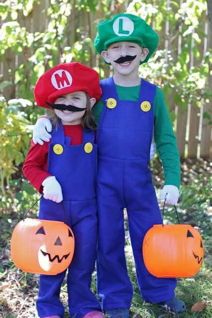 19 Creative Halloween Costumes Ideas For Siblings Munchkins Planet