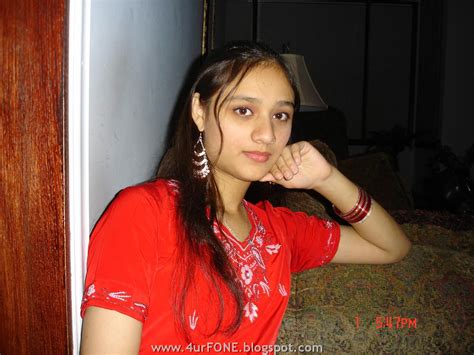 Indian Bangladeshi Pakistani Hot Cute Beautiful Desi Girls Picture And Videos Desi Hot Facebook