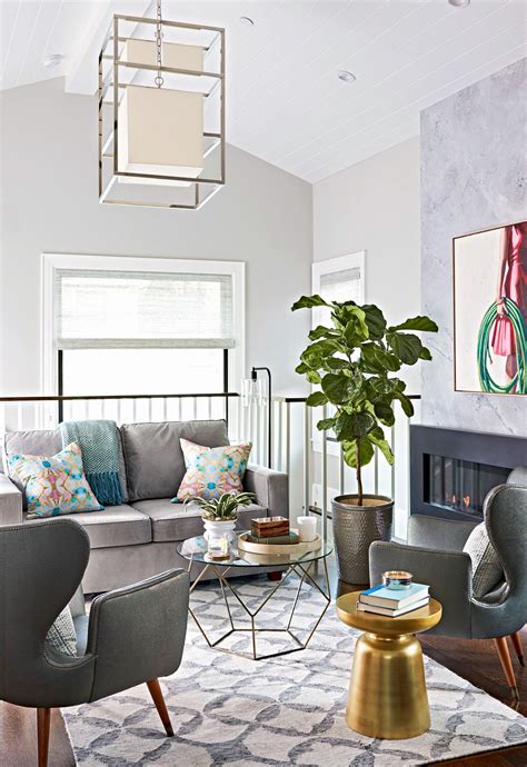 What Colors Go With Grey In A Living Room