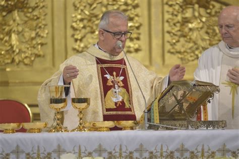 Biskup Jan Piotrowski Modli Si W Intencji Misji Na Jamajce