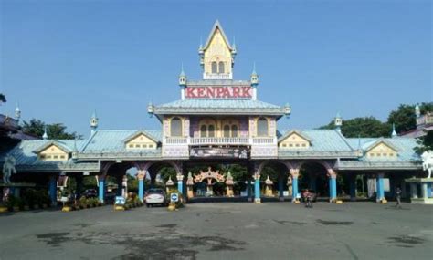 Pantai kenjeran lama (c) discoveringsurabaya.wordpress.com . 10 Gambar Waterpark Kenjeran Surabaya, Harga Tiket Masuk ...