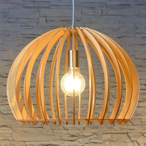 Wohnzimmer in braun und weiß. indirekte deckenbeleuchtung trockenbau | deckenlampe rund ...