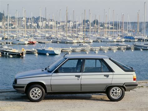 1983 Renault 11 5 Door Specs And Photos Autoevolution