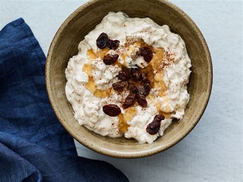 Healthy low calorie overnight oats. Oatmeal Cookie Overnight Oats Recipe | SELF