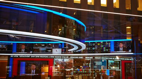 Tucker Carlsons Fox News Show Loses More Advertisers The New York Times