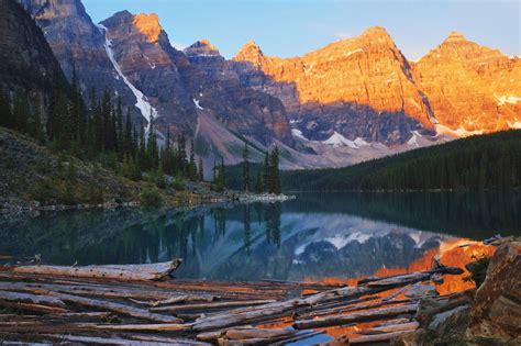 Its Extremely Popular But Moraine Lake At Banff National