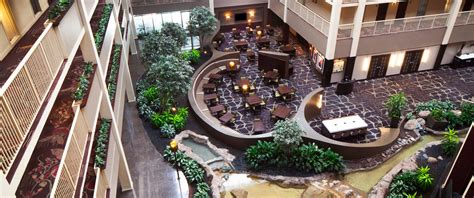 Philadelphia Airport Restaurants Embassy Suites Philadelphia Airport