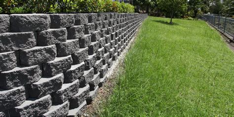 They're a good way to level off an area in your yard, to create some this wall will be built with firth keystone retaining blocks. National Masonry Gardenwall Retaining Wall Blocks ...