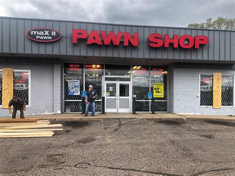Vandals Strike Businesses Across Northwest Suburbs Security Ramps Up Ccx Media