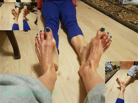 Длинные пальцы ног воллейболистки