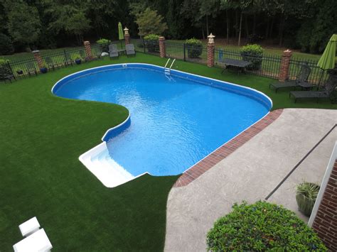 Swimming Pool Surround With Artificial Turf Diy Artificial Turf