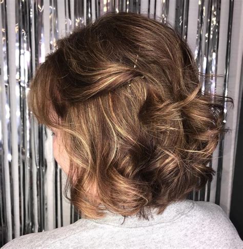 Mother Of The Bride Hairstyles 26 Elegant Looks For 2021