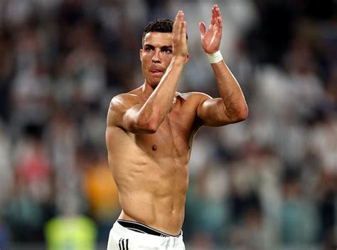 Последние твиты от cristiano ronaldo (@cristiano). Cristiano Ronaldo Young / Young Beast Cristiano Ronaldo Football Is My Drug Cristiano Ronaldo Is ...