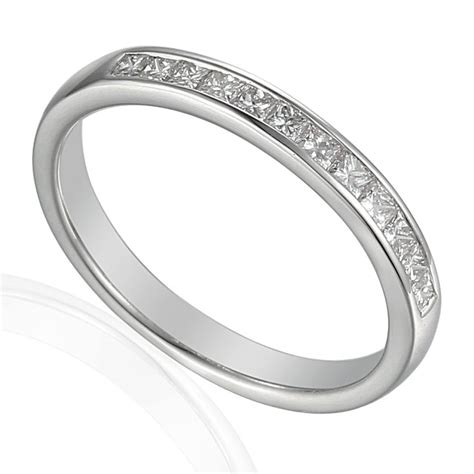 Https://tommynaija.com/wedding/18ct White Gold Princess Cut Wedding Ring