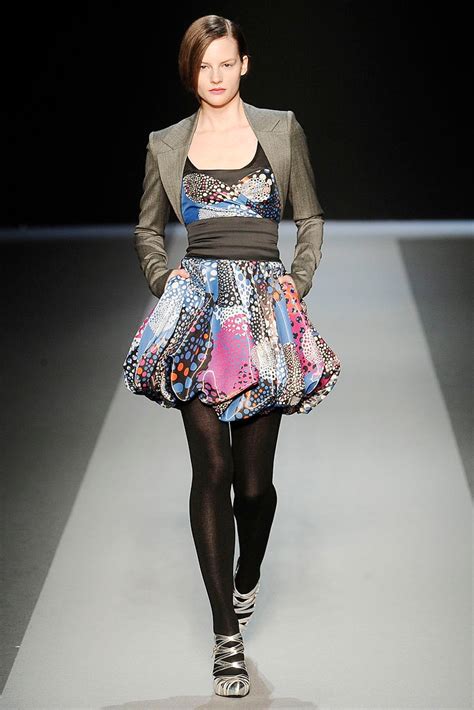 Emanuel Ungaro Fall 2009 Ready To Wear Fashion Show Vogue