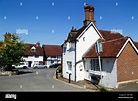 Típicas casas de campo históricas pintadas de blanco, Hartfield, East ...