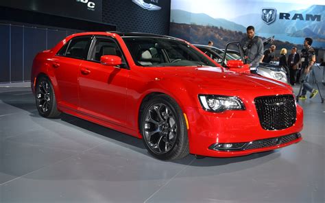 The Chrysler 300s New Nose The Car Guide