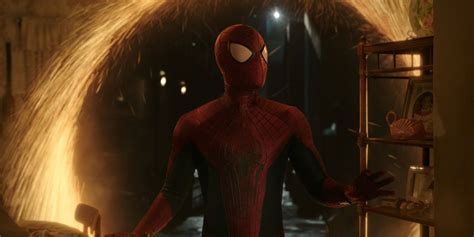 Spider Man No Way Home Drops Hi Res Images Of Andrew Garfield S Portal Entrance