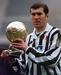 Zinedine Zidane (JUV) Balón de Oro 1998 | Leyendas de futbol, Balón de ...