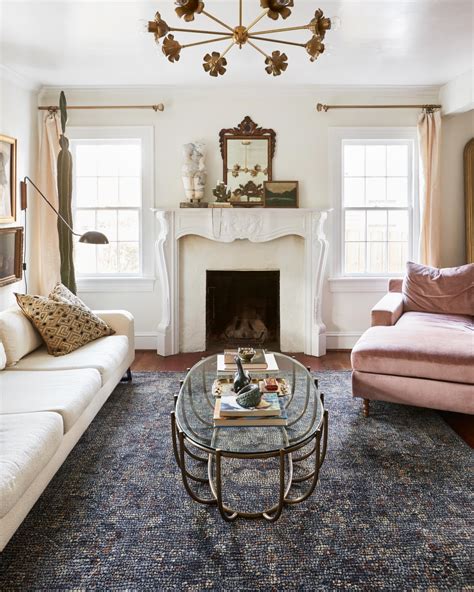 A Guide To Colonial Style Living Room Design Cyrus Rugs