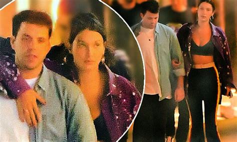 Bella Hadid Snuggles With Dj Pal Daniel Chetrit In Nyc Daily Mail Online