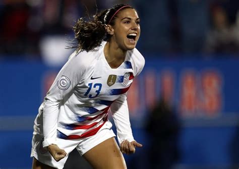 Look Alex Morgan Is Off To A Hot Start In World Cup Qualifying The Spun