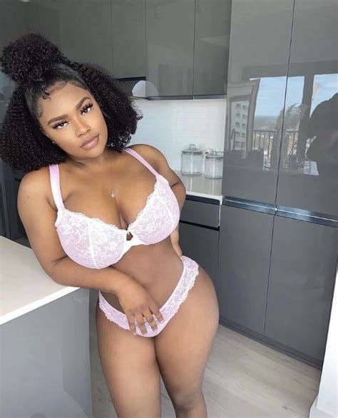 summerella wearing savagexfenty bra and panties cufo510