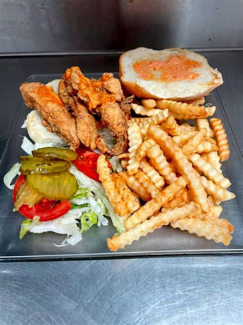 Spicy Chicken Sandwich Combo Shanes Seafood And Barbq Mansfield Rd
