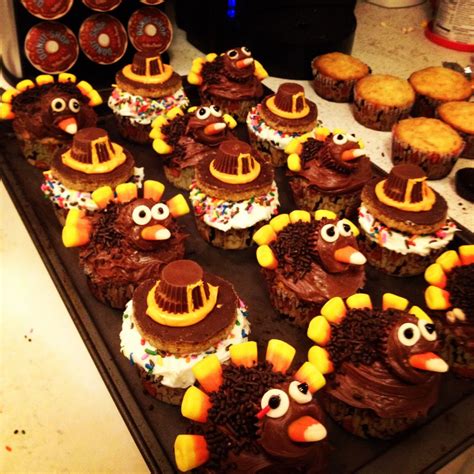 Thanksgiving Cupcakes Holiday Desserts Cupcake Cakes Thanksgiving