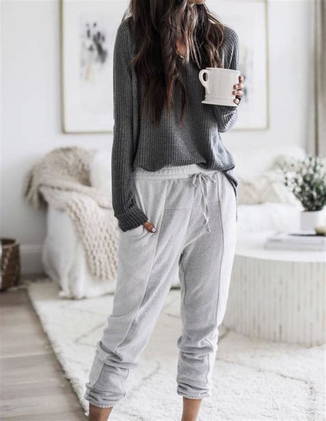 Pin By V I C T O R I A On Me Lazy Day Outfits Comfy Outfits