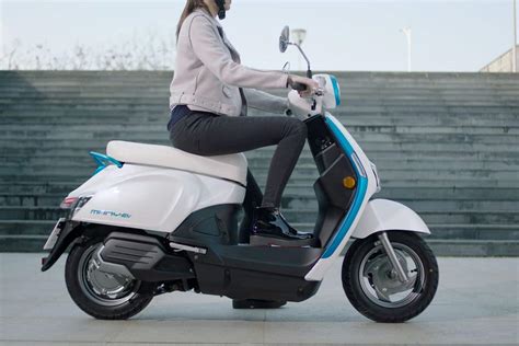 Electric scooters are becoming popular these days, and are improved versions of the kick scooters. Best Adult Street Legal Electric Scooter in 2021 ~ 10 Best ...