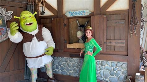 Photos Video New ‘shreks Swamp Meet With Shrek Fiona And Donkey