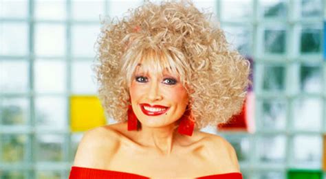Dolly Partons Top 10 Quotes That Will Tickle Your Funny Bone