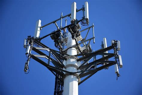 Das We Deliver Mobile Connectivity Through Distributed Antennas